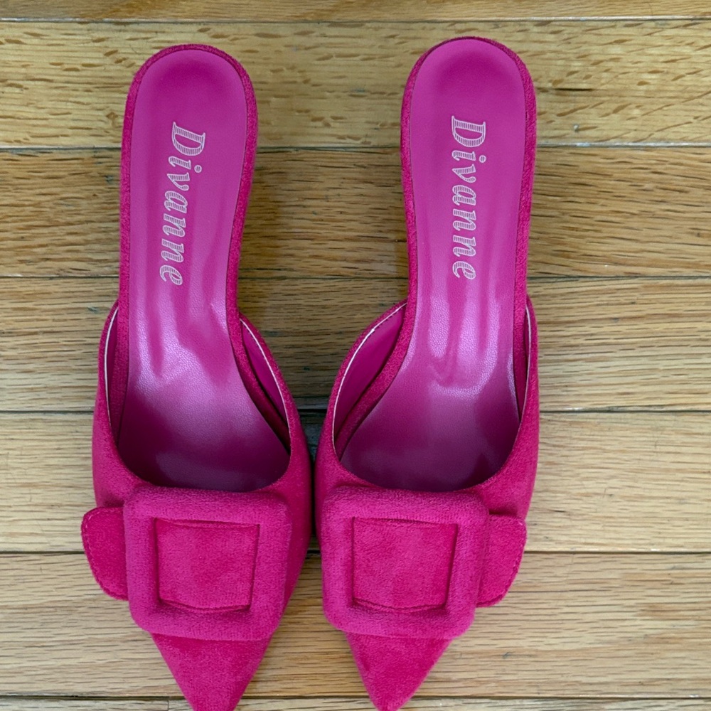 NEW DIVANNE HEELED MULES FOR WOMEN. Women's Pink Suede Heels. SIZE 6.5